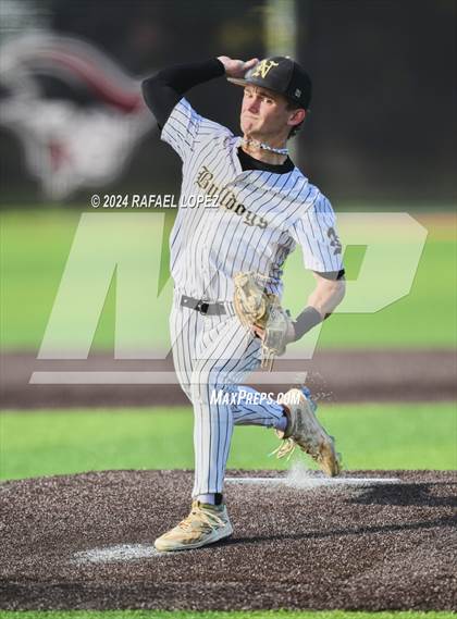 Thumbnail 3 in Friendswood vs. Nederland (UIL Baseball 5A Region 3 Bi-District) photogallery.