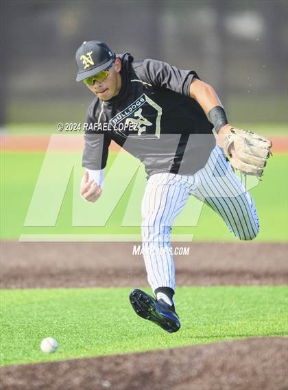Thumbnail 2 in Friendswood vs. Nederland (UIL Baseball 5A Region 3 Bi-District) photogallery.