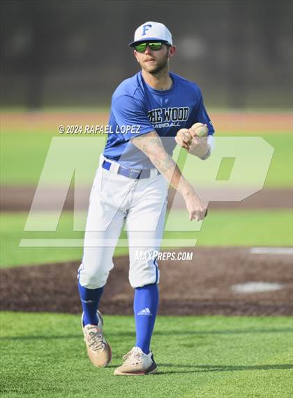 Thumbnail 1 in Friendswood vs. Nederland (UIL Baseball 5A Region 3 Bi-District) photogallery.