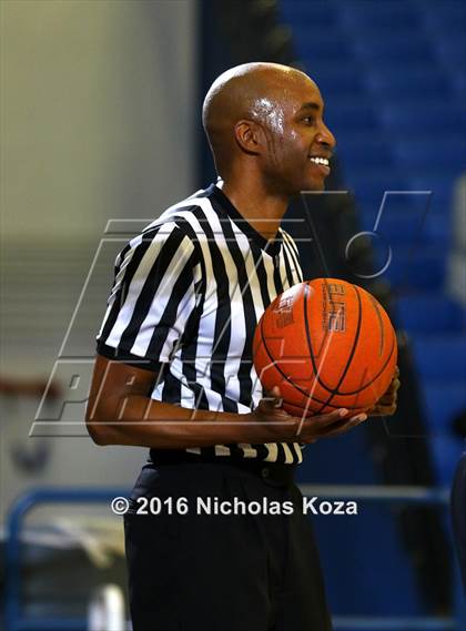 Thumbnail 3 in Brentwood vs. Calabasas (Fairfax State Preview) photogallery.