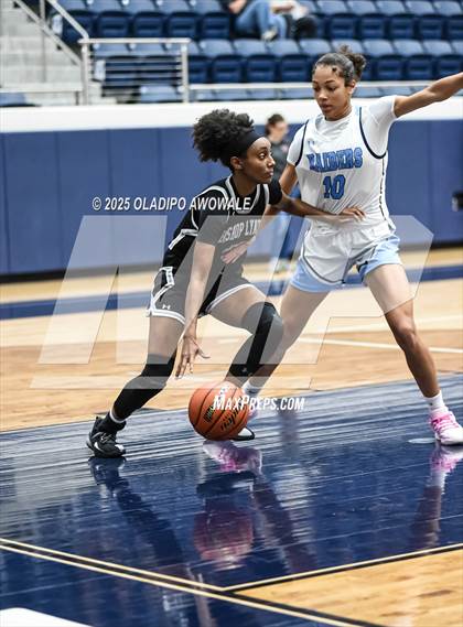 Thumbnail 3 in Bishop Lynch @ Wylie East photogallery.