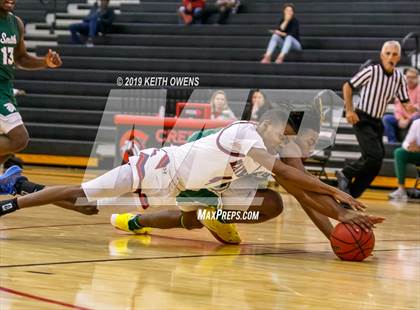 Thumbnail 3 in Newman Smith vs Ryan (CFB Classic) photogallery.