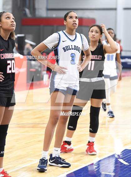 Thumbnail 3 in Carondelet vs. Centennial (Nike Tournament of Champions) - John Anderson Division Championship photogallery.