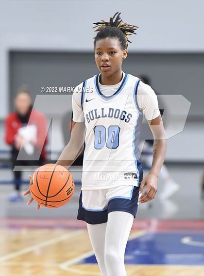 Thumbnail 2 in Carondelet vs. Centennial (Nike Tournament of Champions) - John Anderson Division Championship photogallery.