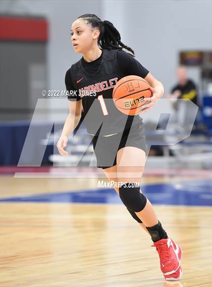 Thumbnail 1 in Carondelet vs. Centennial (Nike Tournament of Champions) - John Anderson Division Championship photogallery.