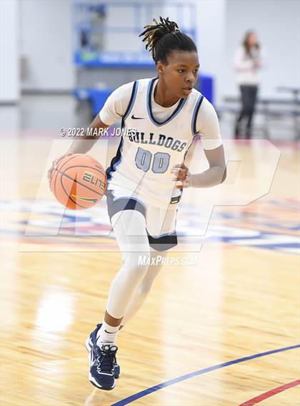 Thumbnail 3 in Carondelet vs. Centennial (Nike Tournament of Champions) - John Anderson Division Championship photogallery.