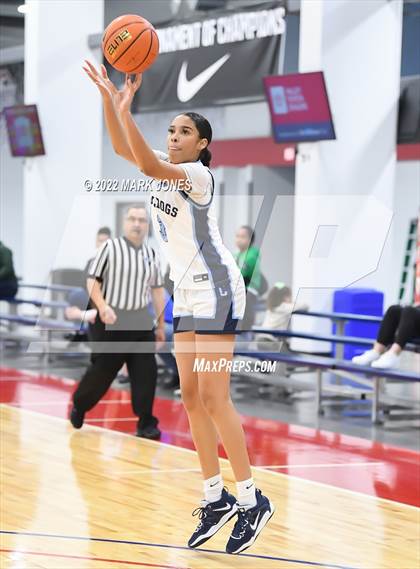 Thumbnail 2 in Carondelet vs. Centennial (Nike Tournament of Champions) - John Anderson Division Championship photogallery.