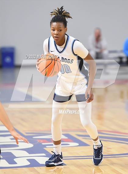 Thumbnail 2 in Carondelet vs. Centennial (Nike Tournament of Champions) - John Anderson Division Championship photogallery.