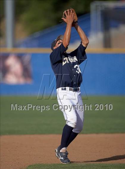 Thumbnail 2 in Jesuit vs. Elk Grove (CIF SJS D1 Playoffs) photogallery.