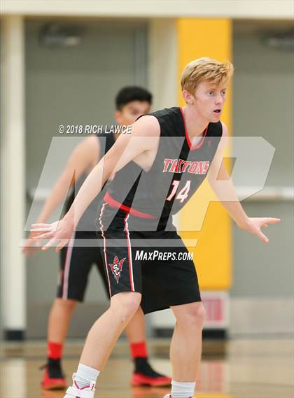 Thumbnail 2 in San Clemente @ Savanna (Godinez Grizzly Invitational) photogallery.