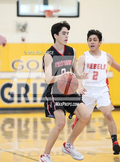 Thumbnail 2 in San Clemente @ Savanna (Godinez Grizzly Invitational) photogallery.