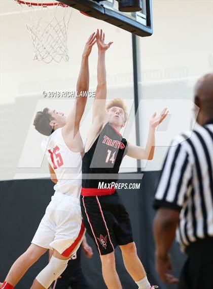 Thumbnail 3 in San Clemente @ Savanna (Godinez Grizzly Invitational) photogallery.