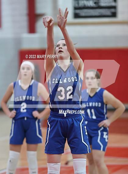 Thumbnail 1 in Lincoln vs Mohawk photogallery.
