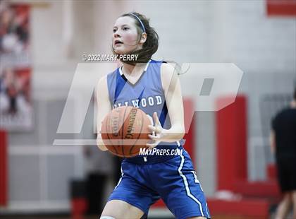 Thumbnail 1 in Lincoln vs Mohawk photogallery.
