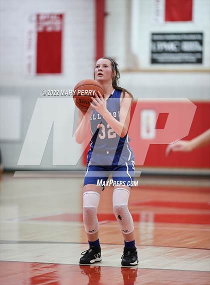 Thumbnail 3 in Lincoln vs Mohawk photogallery.