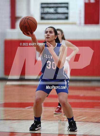 Thumbnail 3 in Lincoln vs Mohawk photogallery.