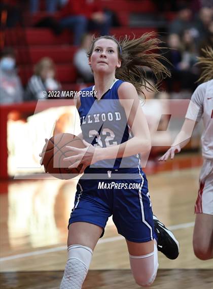 Thumbnail 2 in Lincoln vs Mohawk photogallery.