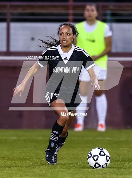Thumbnail 2 in Mountain View vs. Archbishop Mitty (CIF CCS Open Division Final) photogallery.