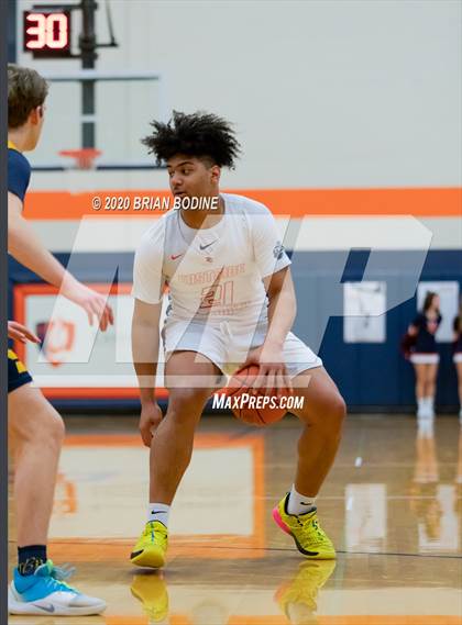 Thumbnail 2 in Bainbridge @ Eastside Catholic photogallery.