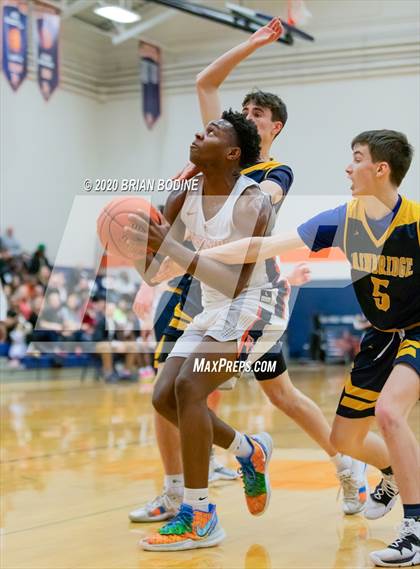 Thumbnail 2 in Bainbridge @ Eastside Catholic photogallery.