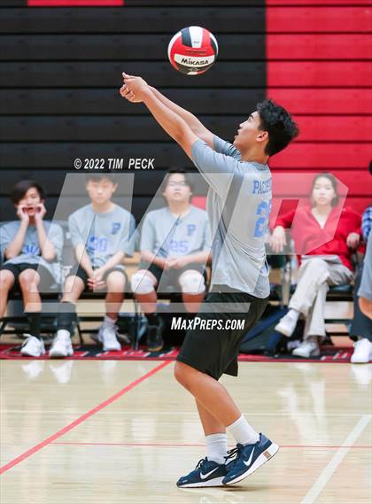 Thumbnail 1 in Pacifica @ Tustin photogallery.