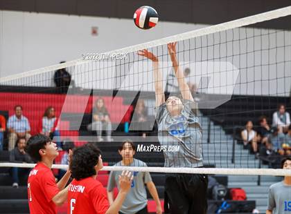 Thumbnail 2 in Pacifica @ Tustin photogallery.