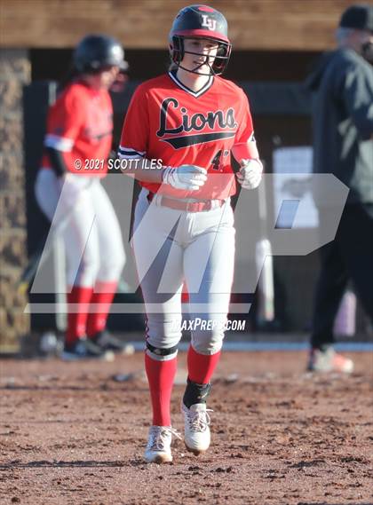 Thumbnail 2 in Harvest Prep vs Liberty Union photogallery.