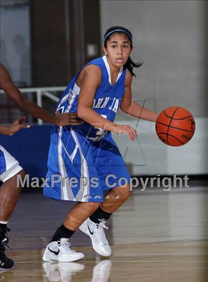 Thumbnail 3 in Jay vs. Dickinson (McDonald's Texas Invitational)  photogallery.
