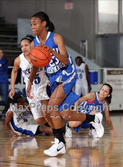 Thumbnail 1 in Jay vs. Dickinson (McDonald's Texas Invitational)  photogallery.