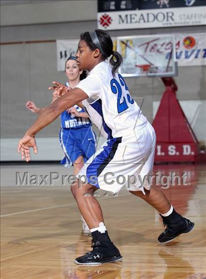 Thumbnail 1 in Jay vs. Dickinson (McDonald's Texas Invitational)  photogallery.