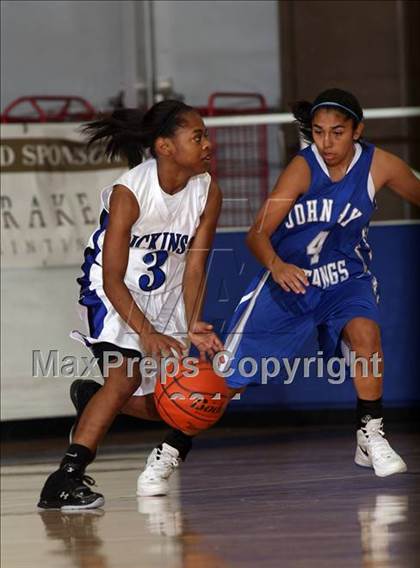 Thumbnail 3 in Jay vs. Dickinson (McDonald's Texas Invitational)  photogallery.