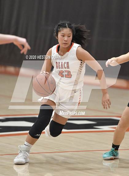 Thumbnail 2 in Huntington Beach vs. Aliso Niguel (CIF-SS D1 Playoff) photogallery.