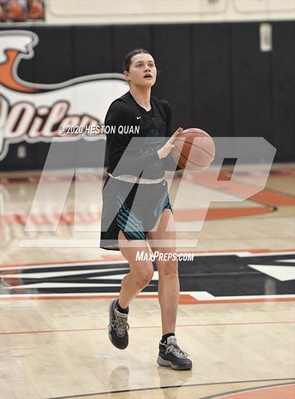 Thumbnail 2 in Huntington Beach vs. Aliso Niguel (CIF-SS D1 Playoff) photogallery.