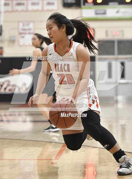 Thumbnail 2 in Huntington Beach vs. Aliso Niguel (CIF-SS D1 Playoff) photogallery.