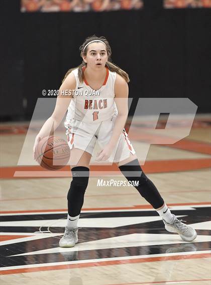 Thumbnail 2 in Huntington Beach vs. Aliso Niguel (CIF-SS D1 Playoff) photogallery.