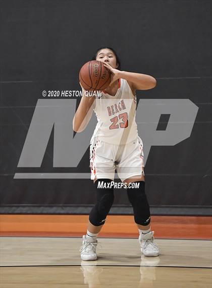 Thumbnail 3 in Huntington Beach vs. Aliso Niguel (CIF-SS D1 Playoff) photogallery.