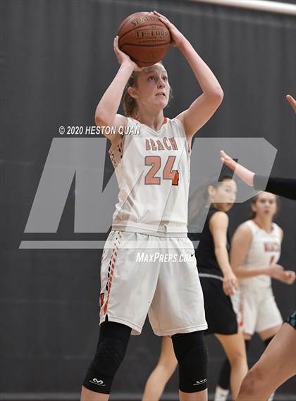 Thumbnail 1 in Huntington Beach vs. Aliso Niguel (CIF-SS D1 Playoff) photogallery.