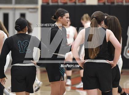 Thumbnail 2 in Huntington Beach vs. Aliso Niguel (CIF-SS D1 Playoff) photogallery.