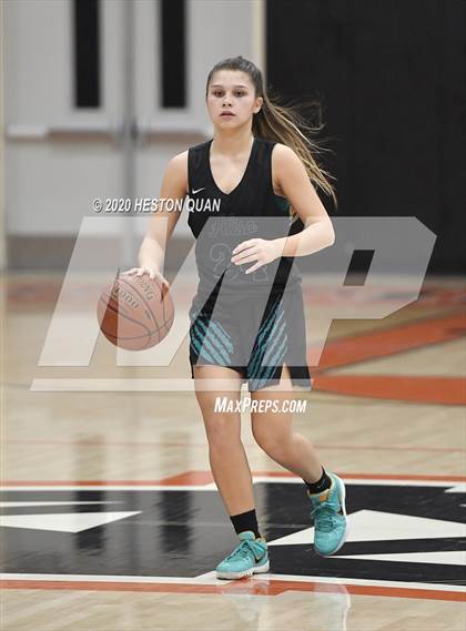 Thumbnail 2 in Huntington Beach vs. Aliso Niguel (CIF-SS D1 Playoff) photogallery.