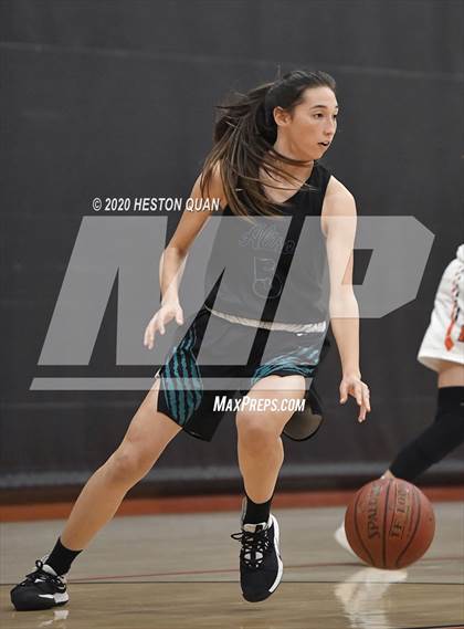 Thumbnail 2 in Huntington Beach vs. Aliso Niguel (CIF-SS D1 Playoff) photogallery.