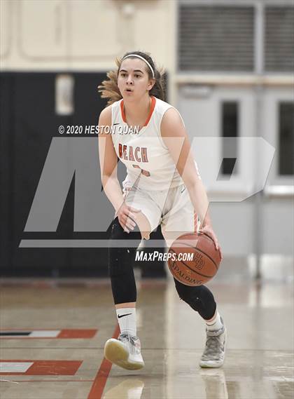 Thumbnail 1 in Huntington Beach vs. Aliso Niguel (CIF-SS D1 Playoff) photogallery.