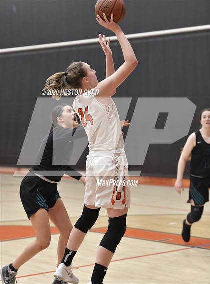 Thumbnail 2 in Huntington Beach vs. Aliso Niguel (CIF-SS D1 Playoff) photogallery.