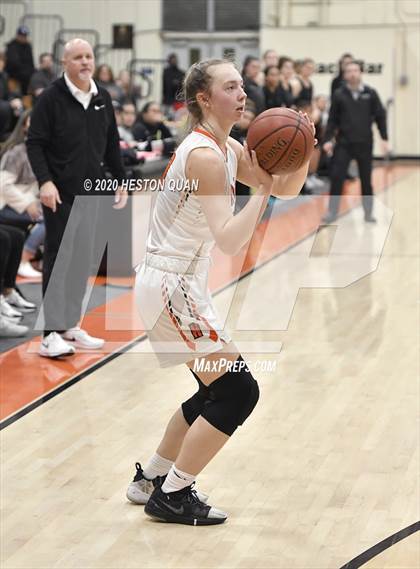 Thumbnail 2 in Huntington Beach vs. Aliso Niguel (CIF-SS D1 Playoff) photogallery.