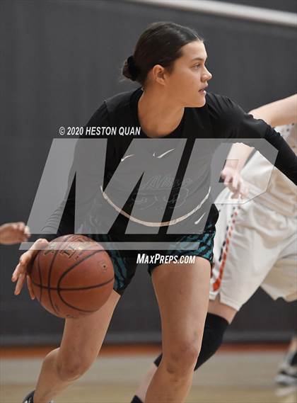 Thumbnail 2 in Huntington Beach vs. Aliso Niguel (CIF-SS D1 Playoff) photogallery.