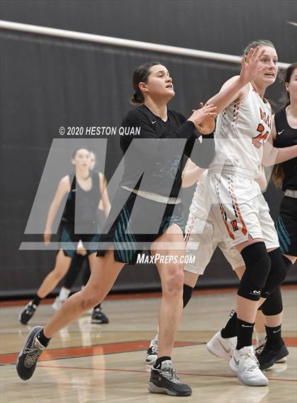 Thumbnail 1 in Huntington Beach vs. Aliso Niguel (CIF-SS D1 Playoff) photogallery.