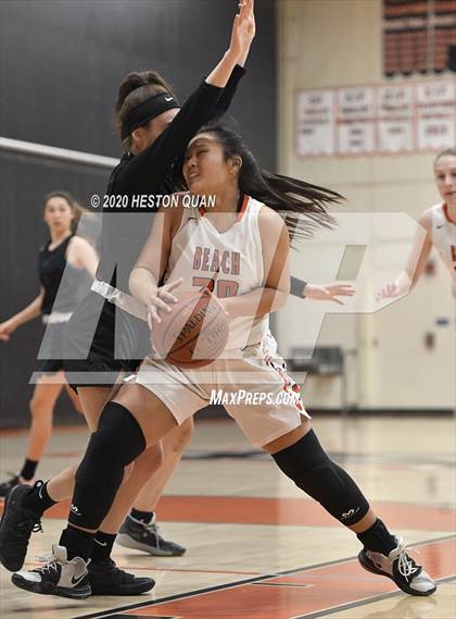 Thumbnail 1 in Huntington Beach vs. Aliso Niguel (CIF-SS D1 Playoff) photogallery.