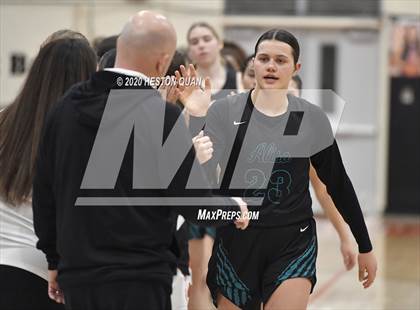 Thumbnail 3 in Huntington Beach vs. Aliso Niguel (CIF-SS D1 Playoff) photogallery.