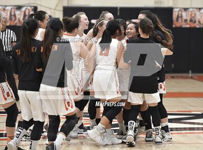 Thumbnail 2 in Huntington Beach vs. Aliso Niguel (CIF-SS D1 Playoff) photogallery.