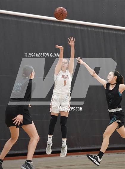 Thumbnail 3 in Huntington Beach vs. Aliso Niguel (CIF-SS D1 Playoff) photogallery.