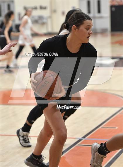 Thumbnail 2 in Huntington Beach vs. Aliso Niguel (CIF-SS D1 Playoff) photogallery.
